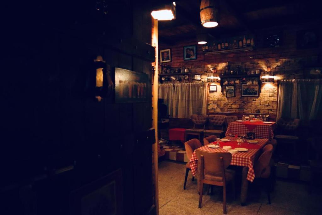 Italian House Hotell Baghdād Exteriör bild